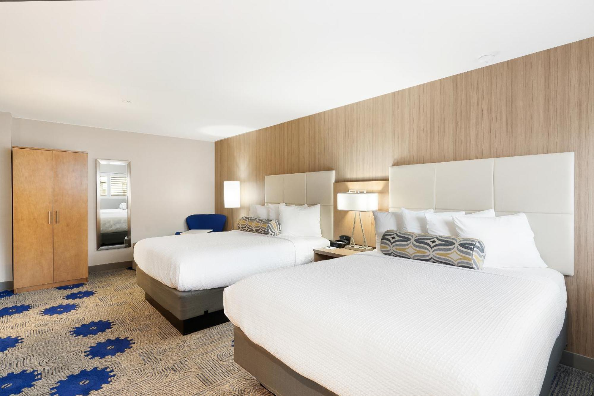 Queen Room Two Queen Beds