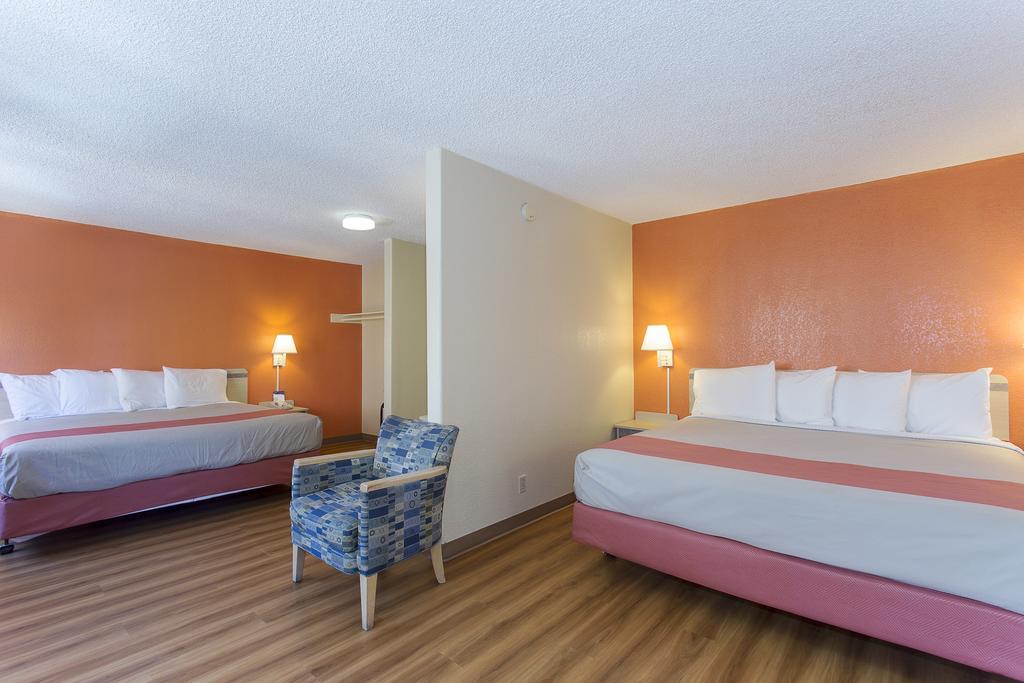 King Room with Two King Beds - Non-Smoking