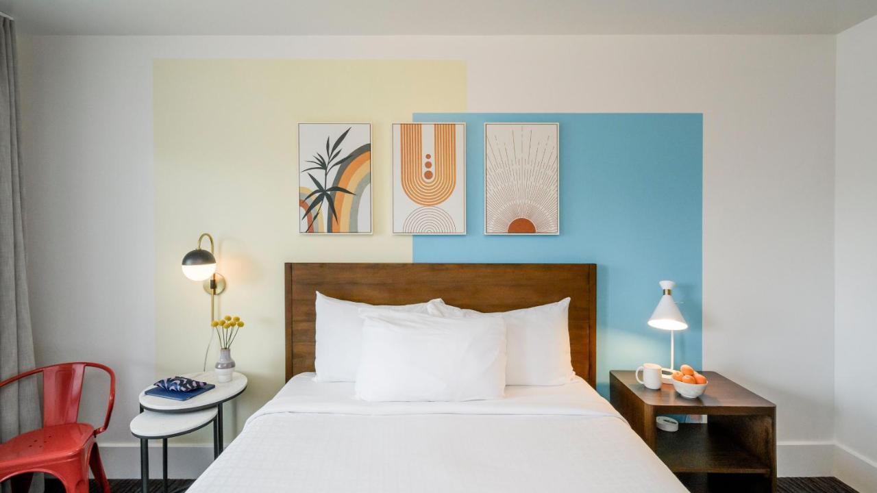 Superior Queen Room,1416188652:JPEG
