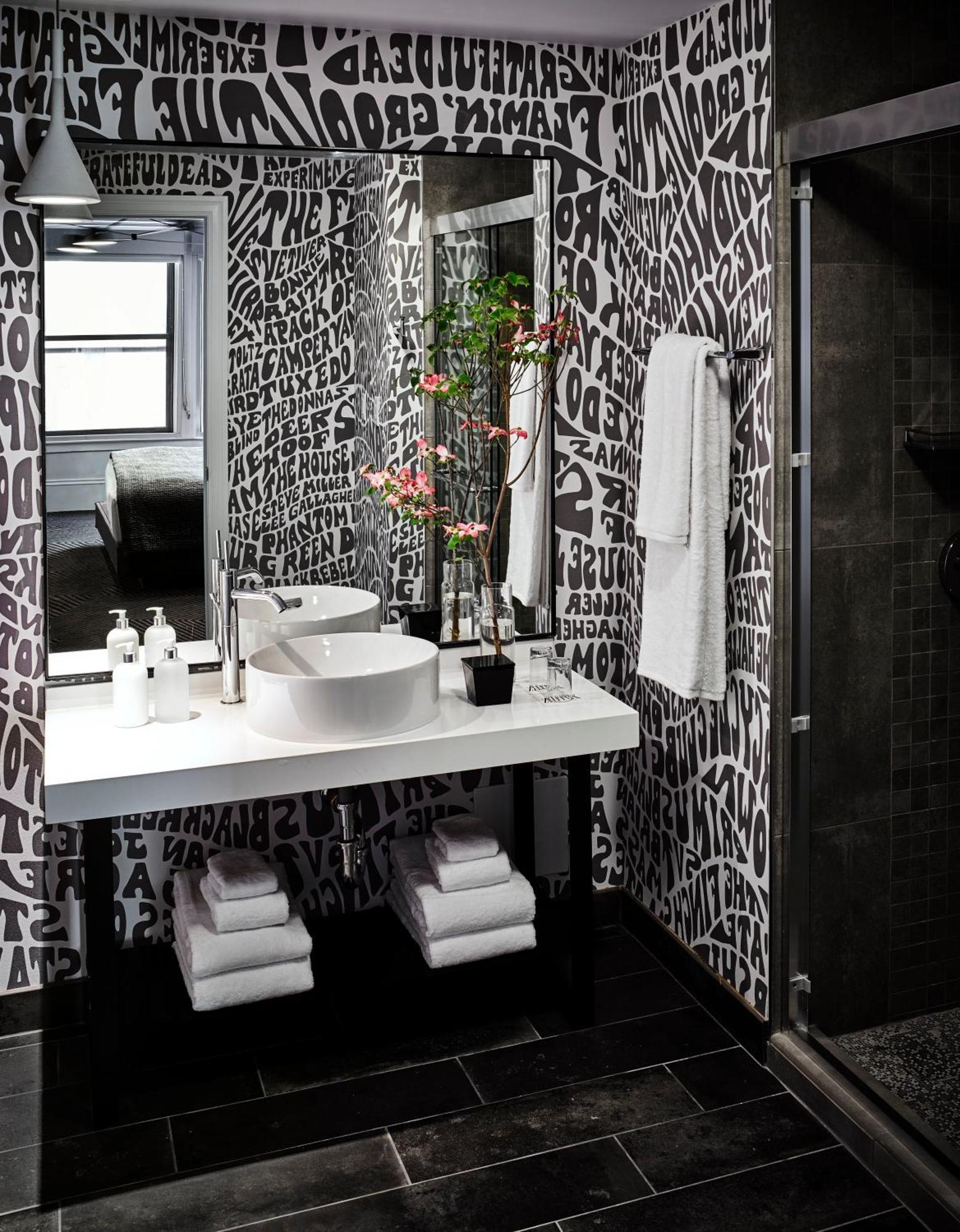 Junior King Suite
