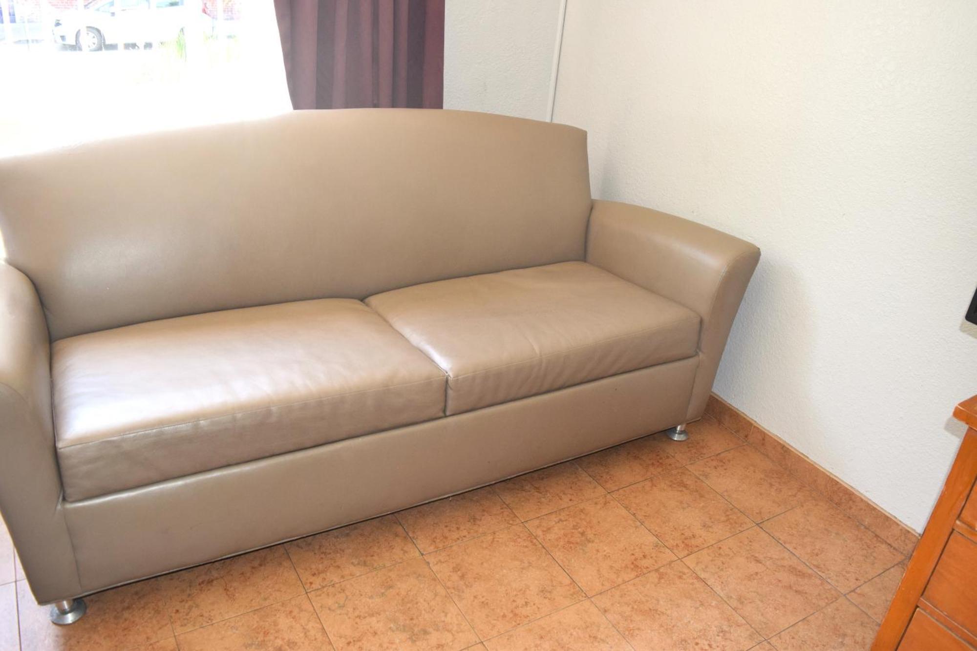 Queen Suite