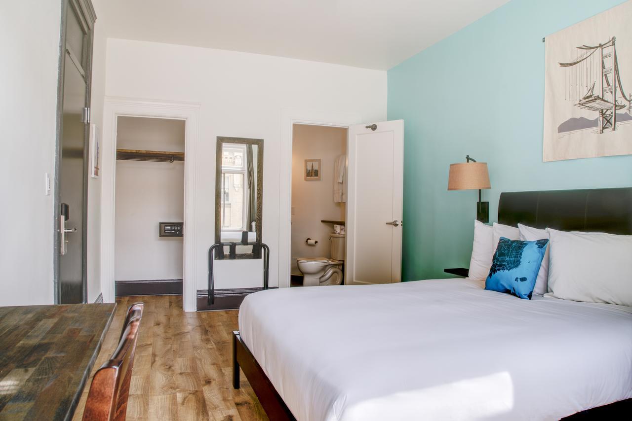 Superior Queen Room
