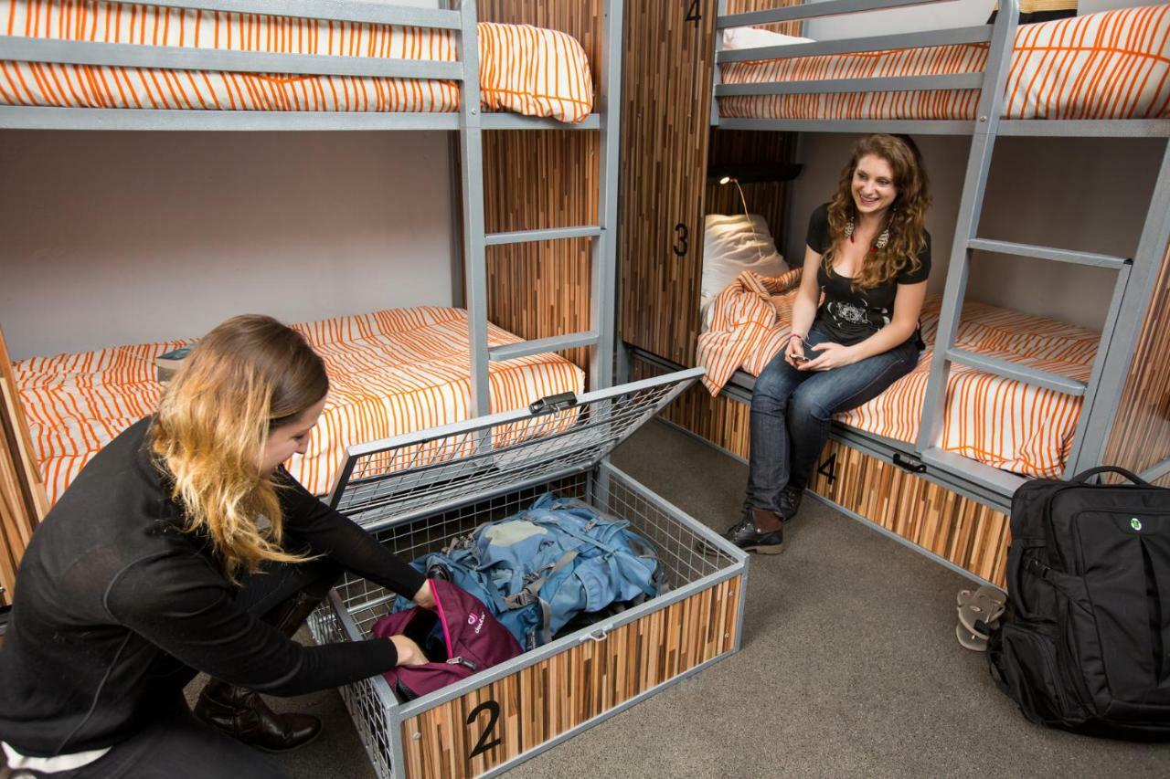 Bed Women's 4-bed Dormitory