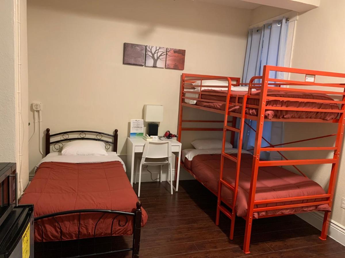 Triple Room with Private Bathroom