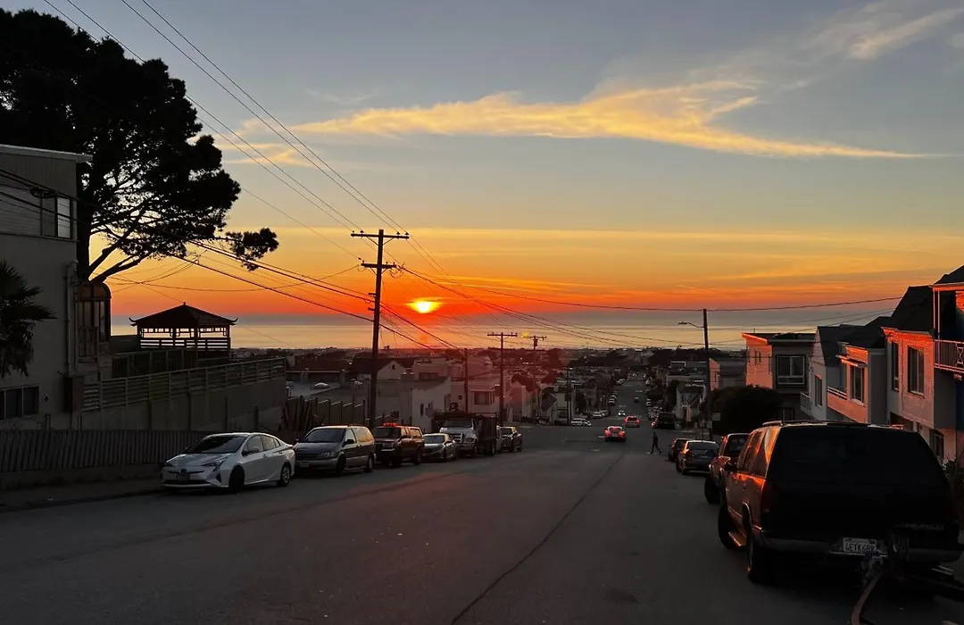 Stunning Sanfran Casa Close To Center And Steps From Ocean-1
