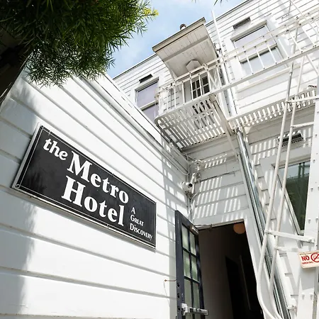 The Metro Hotel-2